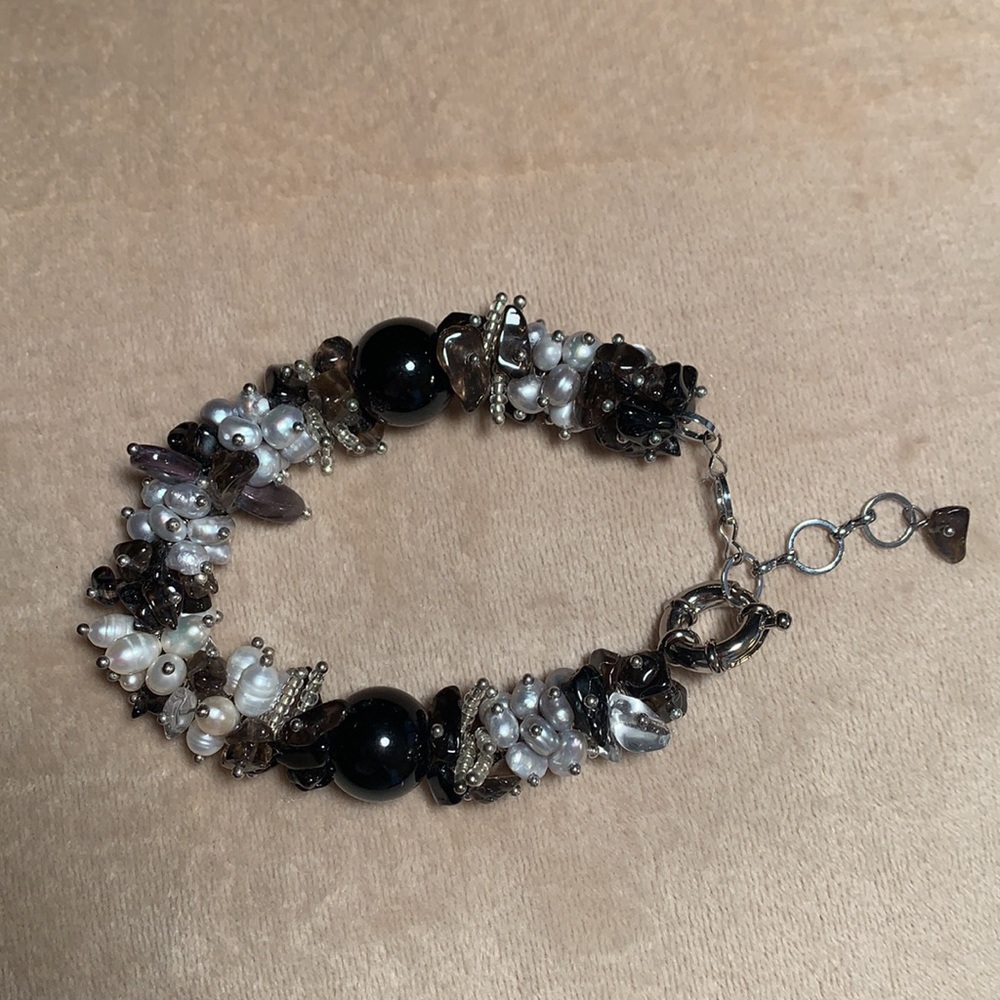 Beaded crystal & fresh water pearl bracelet